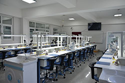 Biological laboratory / Faculty of Pharmacy